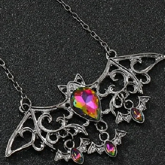 Gothic Crystal Demon Bat Alloy Pendant & PU Mexican Ethnic Purse - Picture 3 of 4